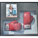 Muhammad Ali World Heavyweight Boxing Champion signed boxing glove picture frame display and