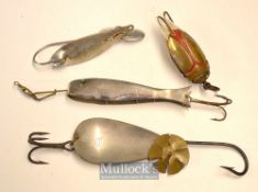 Interesting collection of various US and English lures (4) – to incl scarce brass spring loaded
