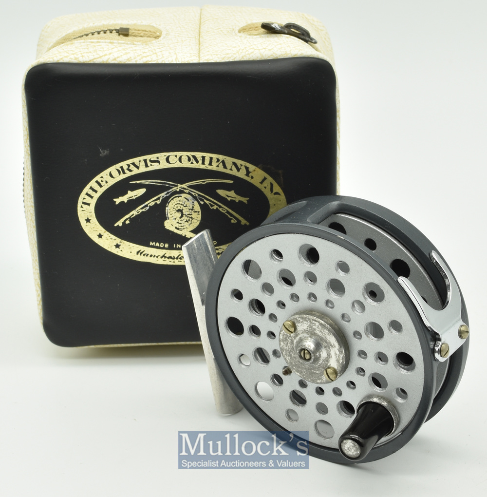 Orvis Battenkill 3” Featherweight fly reel with U shaped line guide^ smooth foot^ perforated face^