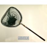 Hardy extendable landing net with folding allot head^ in black with brass collar^ total length