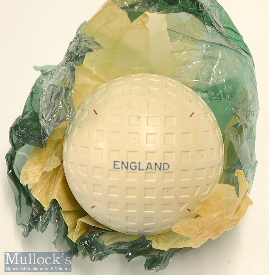 Good The Briar No. 1 square mesh dimple golf ball: stamped England and red no.1 to 8 corners - - Image 2 of 2