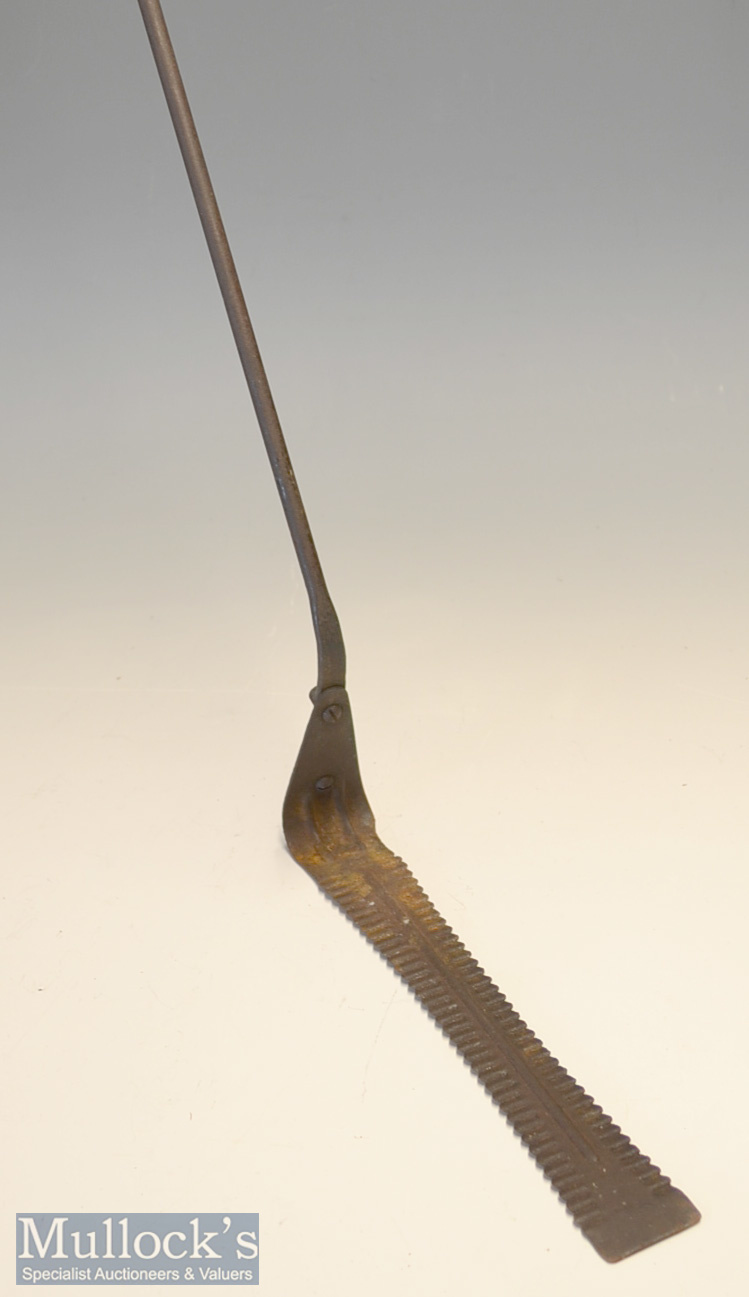 Interesting Holtzappell style large serrated steel blade weed cutter c1930s – long serrated wide - Image 2 of 3
