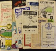 1948/49 Everton Away Football Programmes to include Blackpool^ Burnley^ Chelsea^ Portsmouth^