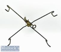 Hardy Bros Alnwick “The Hotspur” Collapsible cast iron line drier – c/w table clamp stamped Hardy
