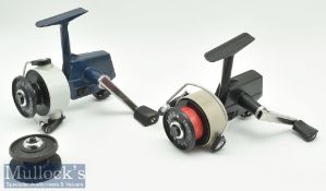 2x Abu Sweden Cardinal 40 left hand wind spinning reels – incl Model 40 Ser. No 75010G blue and grey