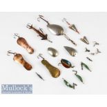 Collection of various interesting baits, spoons, spinners and lead weights (13) – incl good Silk