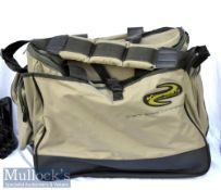 Large and unused Korum Net Bag Carry canvas fishing tackle bag – c/w 4x side pockets, carry handle