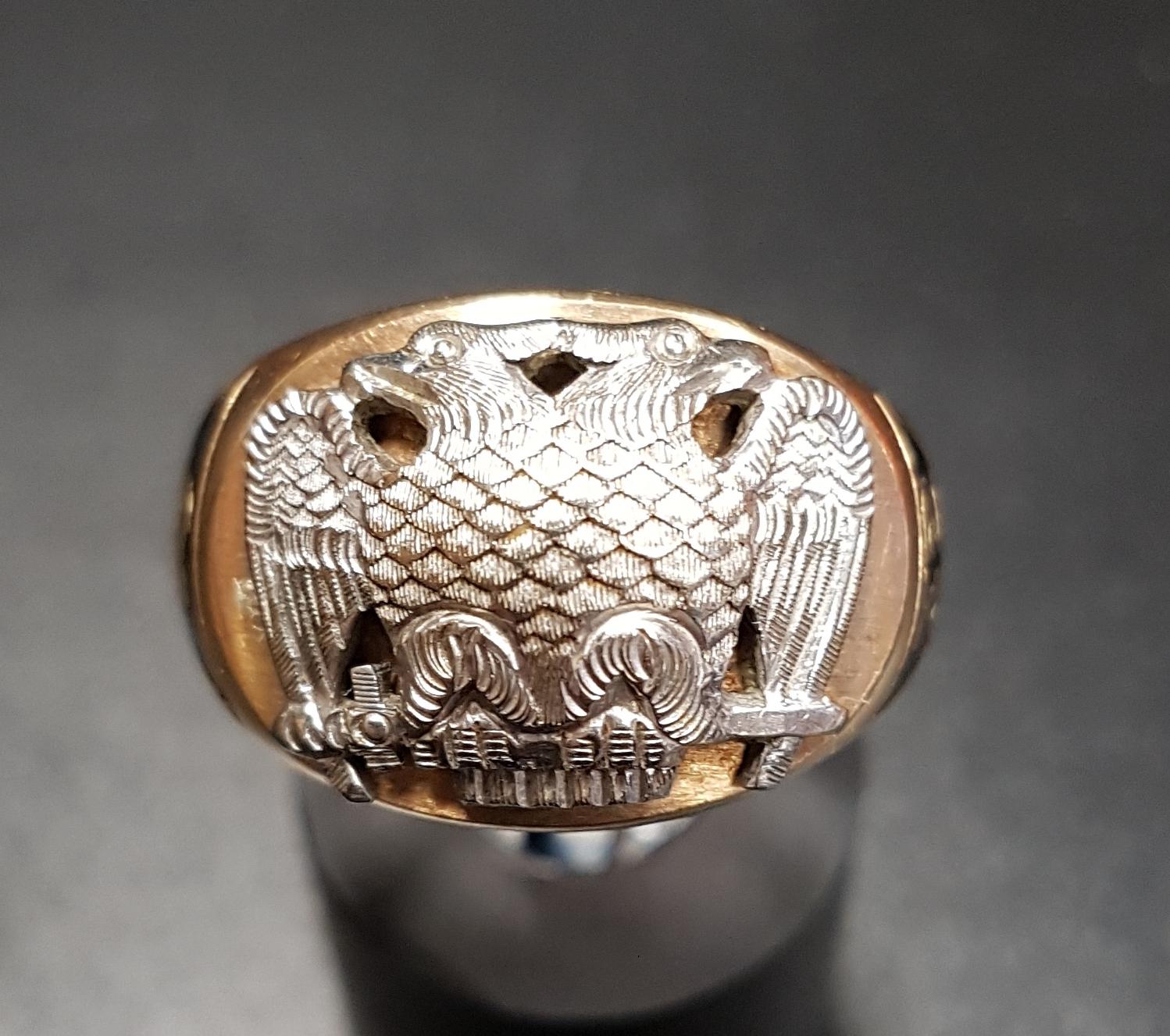 MASONIC TEN CARAT GOLD 32nd DEGREE SCOTTISH RITE RING the central white gold double eagle flanked by