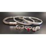 SELECTION OF FASHION JEWELLERY comprising a Links of London silver hinged bangle, a Pandora