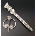 IAIN MACCORMICK CELTIC ART INDUSTRIES IONA SILVER KILT PIN with entwined Celtic motif decoration,