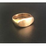UNMARKED GOLD SIGNET RING tests as eighteen carat gold, ring size R-S and approximately 10.3 grams