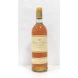 CHATEAU D'YQUEM SAUTERNES 1976 VINTAGE A bottle from possibly the best known of the Sauternes