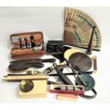 SELECTION OF COLLECTABLES including a vintage cased gentleman's grooming and toilet set; various