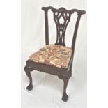 AMERICAN MAHOGANY CHIPPENDALE STYLE DINING CHAIR with a shaped and carved top rail above a strap
