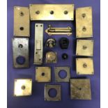 GOOD SELECTION OF VINTAGE BRASS LIGHT SWITCHES AND BACK PLATES including single, double and triple