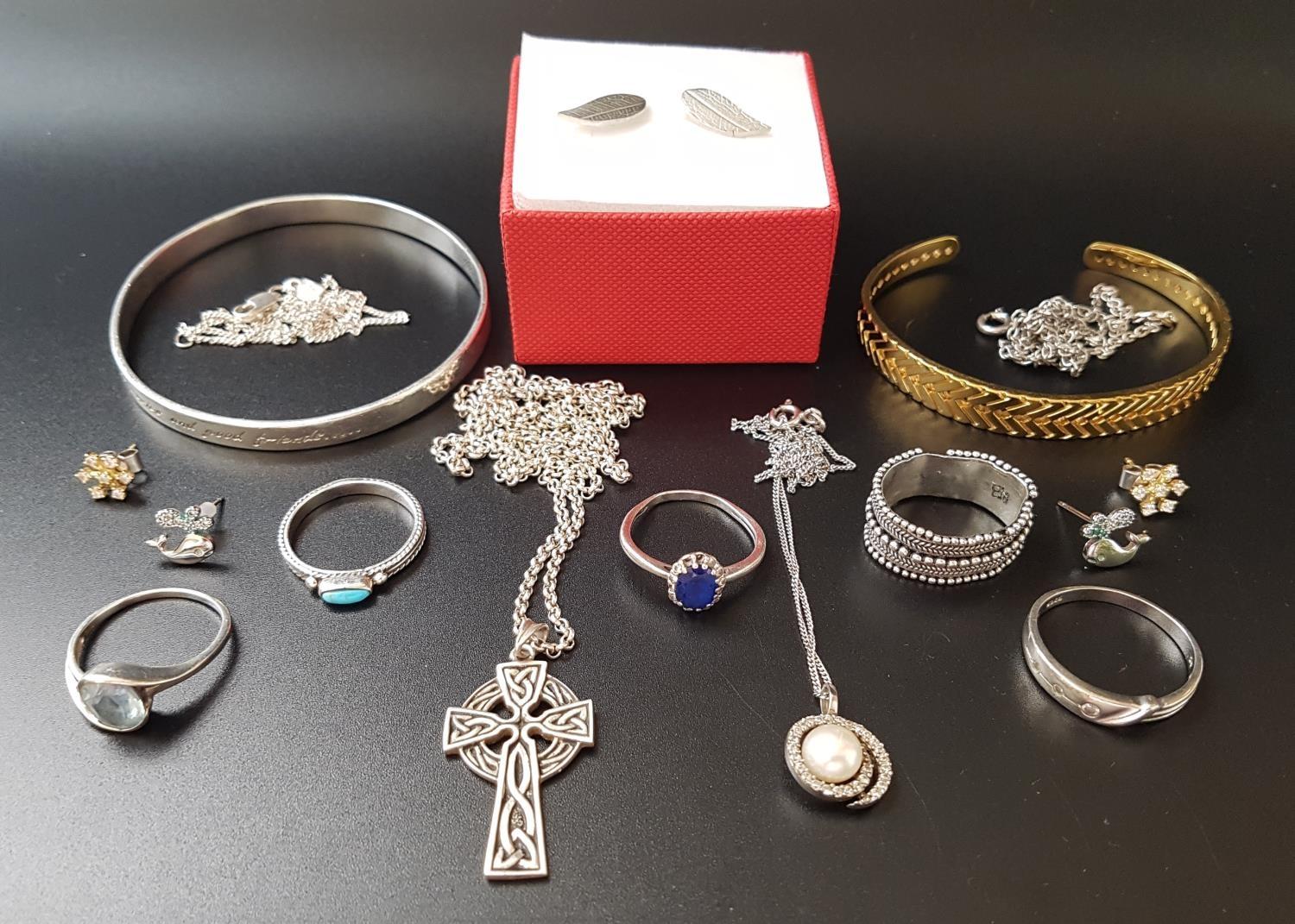 SELECTION OF SILVER JEWELLERY including a pearl set pendant on chain, a Celtic cross pendant on