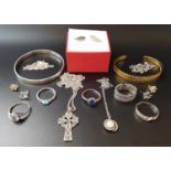 SELECTION OF SILVER JEWELLERY including a pearl set pendant on chain, a Celtic cross pendant on
