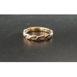 TWIST DESIGN NINE CARAT GOLD BAND ring size N-O and approximately 1.6 grams
