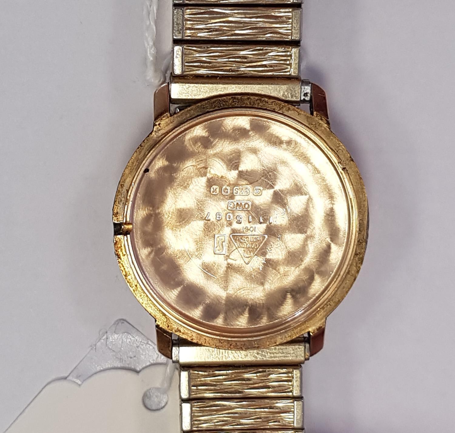 GENTLEMEN'S 1970s OMEGA DE VILLE NINE CARAT GOLD CASED WRISTWATCH the champagne dial with baton five - Image 7 of 8