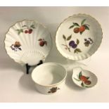 SELECTION OF ROYAL WORCESTER including a flan dish, small circular pie dish, a large and a small