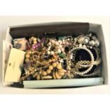 SELECTION OF COSTUME JEWELLERY including various bead and other necklaces, a Dryberg Kern line