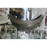 AN ORIENTAL BOAT SHAPED DISH engraved with stylized foliage 8cm (h) x 18cm (w) together with A