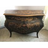 A CONTINENTAL MARQUETRY AND GILT BRASS MOUNTED CHEST,