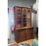 A GOOD 19TH CENTURY MAHOGANY LIBRARY BOOKCASE of breakfront outline the moulded cornice above three