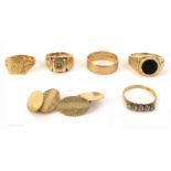 A quantity of gold jewellery, comprising an 18ct yellow gold and diamond ladies' dress ring,