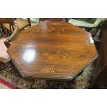 AN EDWARDIAN ROSEWOOD AND SATINWOOD INLAID OCTAGONAL SHAPED CENTRE TABLE with outswept legs