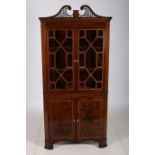 A VERY FINE 19TH CENTURY MAHOGANY MARQUETRY AND KINGWOOD CROSS BANDED CORNER CABINET the pierced