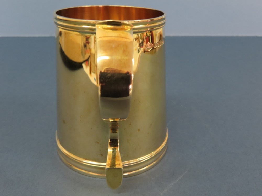 20thC 9 ct gold half pint tankard in the Georgian style, Sheffield mark maker P Ltd. - 332 g - Image 2 of 4