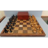 Good quality English ebony and boxwood chess set with weighted pieces. King stands 10 cm high,