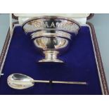 Sterling silver tazza and spoon engraved "Imperivm Romanvm 29BC". Limited 131 / 1500. Sheffield 1971