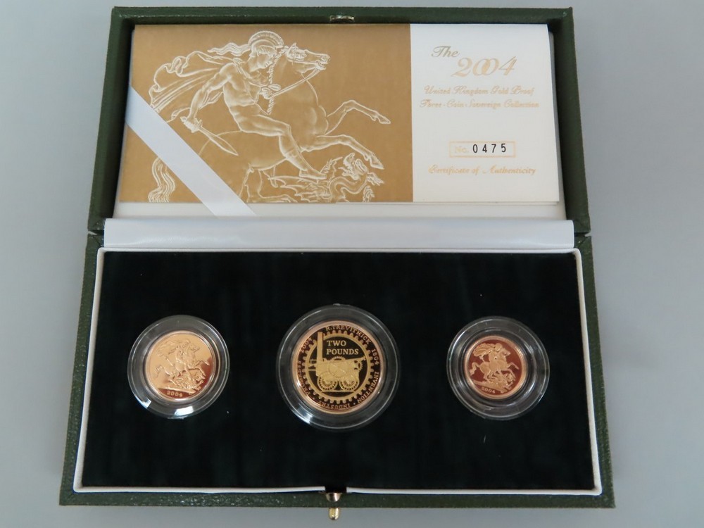 The 2004 UK Gold Proof Three Coin Sovereign Collection No 0475. Cased with certificate