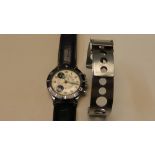 Gent's GLOBA Sport wrist watch with luminous numbers and hands. In working order