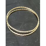Pair of 18ct gold bangles with English hall marks - 17 g