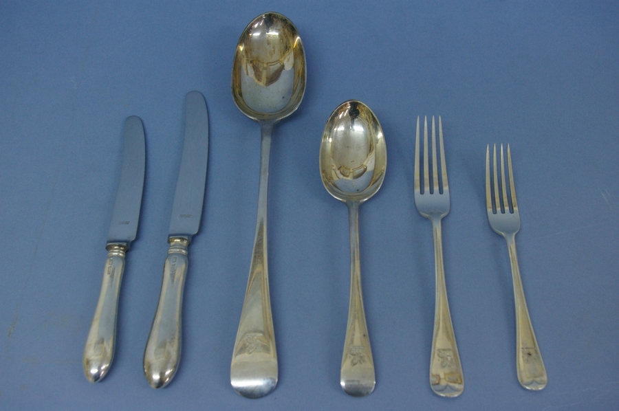 An Edwardian set of silver flatware of plain form for twelve persons consisting of twelve serving - Image 2 of 3