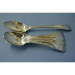 Set of WIV silver fiddle and thread pattern table and dessert spoons. London 1834. 16.5 ozt. Maker