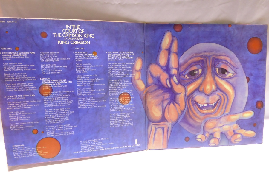 King Crimson - In The Court of The Crimson King (An Observation by King Crimson) (ILPS-9111) - Image 2 of 3