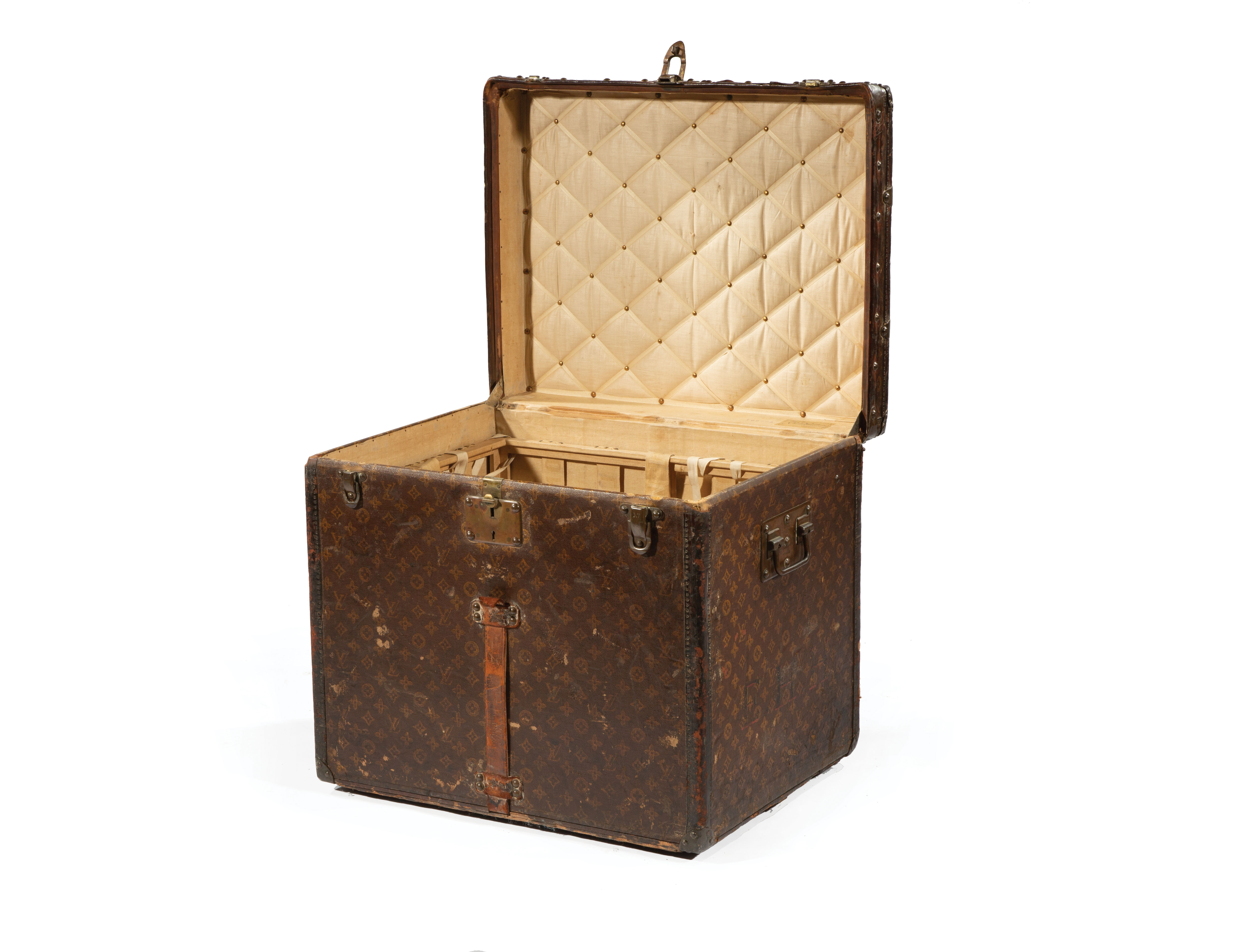 Louis Vuitton Trunk , early 20th c., serial number 162538, LV logo canvas, marked hardware, interior - Image 2 of 3