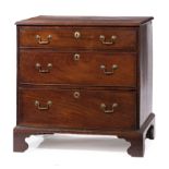 Diminutive George III Mahogany Chest of Drawers , late 18th/early 19th c., molded top, graduated