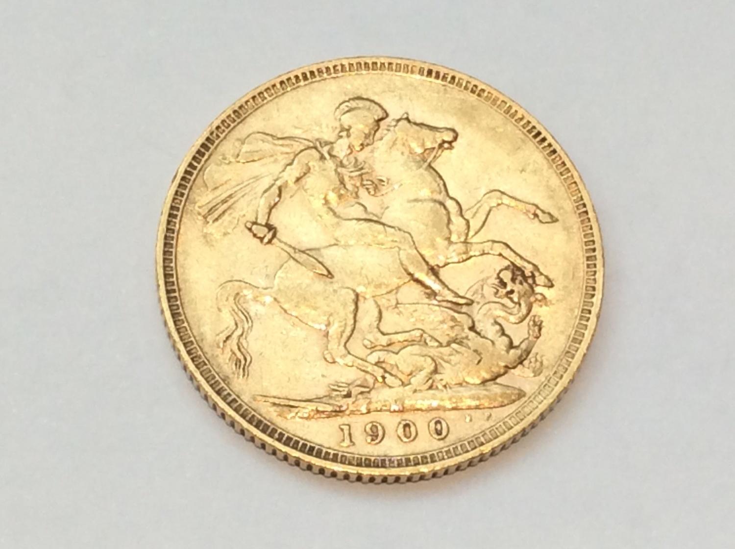 Queen Victoria Sovereign, 1900, Old Veiled Head obv, Geo. & Drag rev, Melbourne MM, 7.96g, F+ - Image 2 of 2