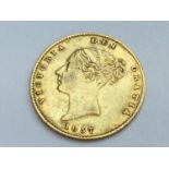 Queen Victoria half sovereign, 1857, obv young head, rv shield, weight 3.97g, Condition Good.