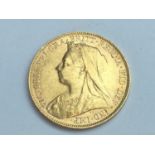 Queen Victoria sovereign, 1898, obv old veiled head, rv George & Dragon, weight 8.0g, design mark