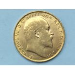 Edward VII Sovereign, 1907, bare head R obv, Geo. & Drag rev, 7.99g, F