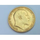 King Edward VII Two pounds, 1902, obv bare head, rv George & Dragon, weight 16.0g, condition VF.