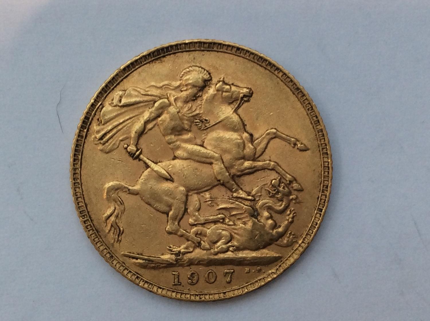 Edward VII Sovereign, 1907, bare head R obv, Geo. & Drag rev, 7.99g, F - Image 2 of 2