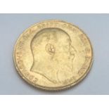 King Edward VII sovereign, 1910, obv bare head, rv George & Dragon, weight 8.0g, condition F.