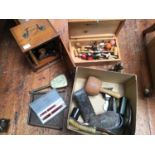 A mixed lot of collectables including a Parker 17 pen set (personalised), a table croquet set, cased